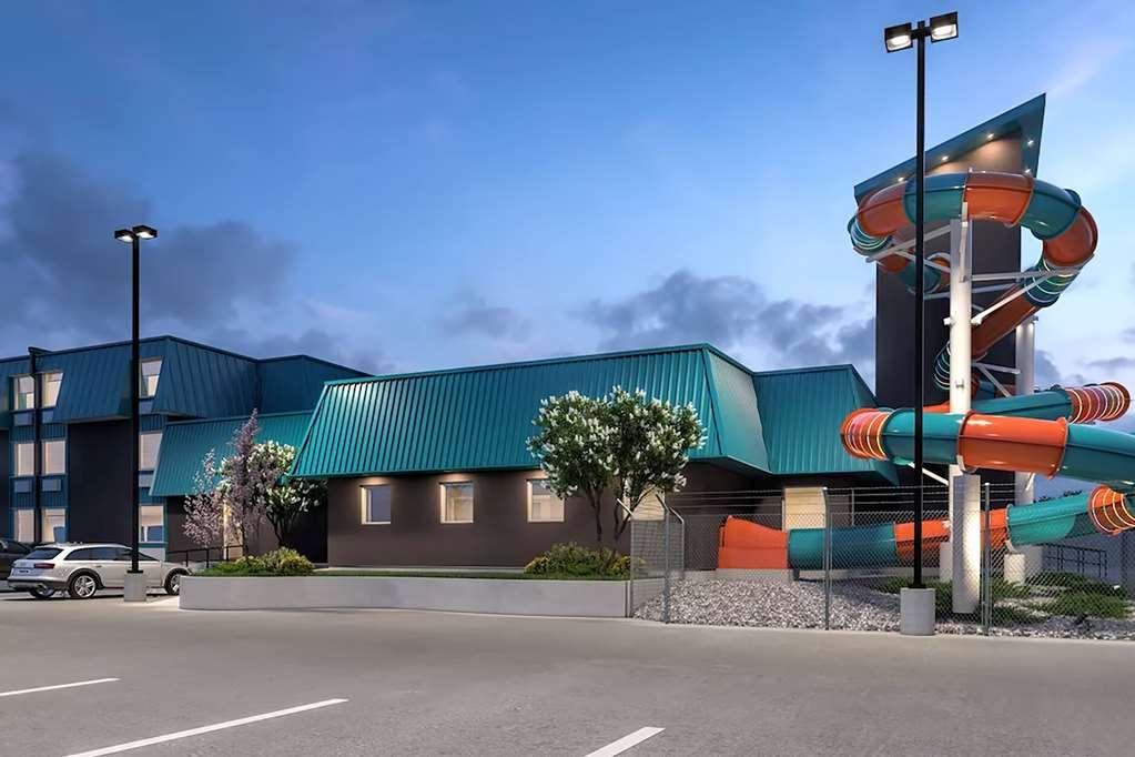 Days Inn & Conference Centre By Wyndham プリンス・アルバート エクステリア 写真