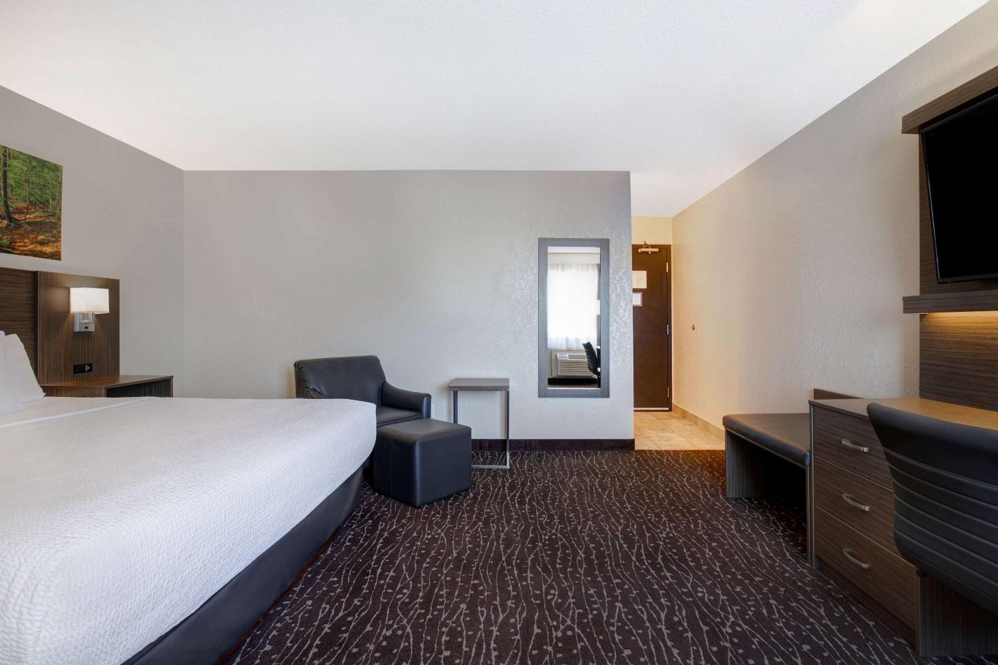 Days Inn & Conference Centre By Wyndham プリンス・アルバート エクステリア 写真