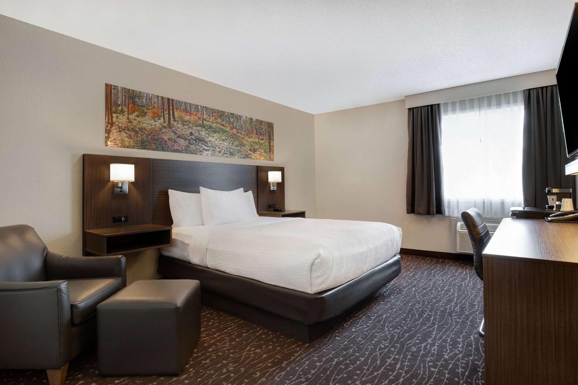 Days Inn & Conference Centre By Wyndham プリンス・アルバート エクステリア 写真
