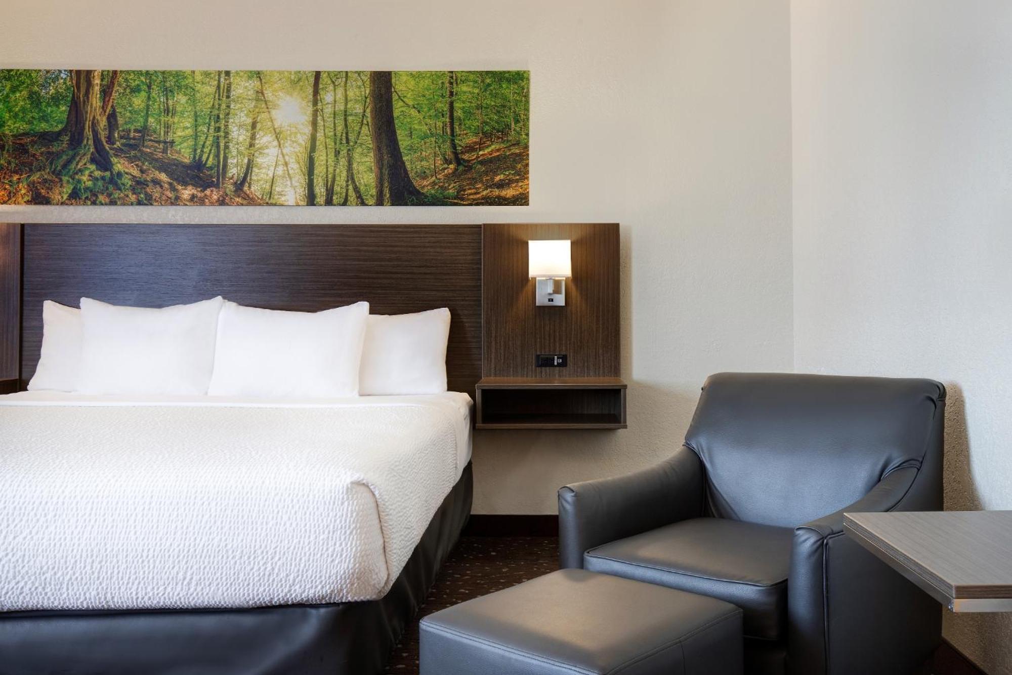 Days Inn & Conference Centre By Wyndham プリンス・アルバート エクステリア 写真