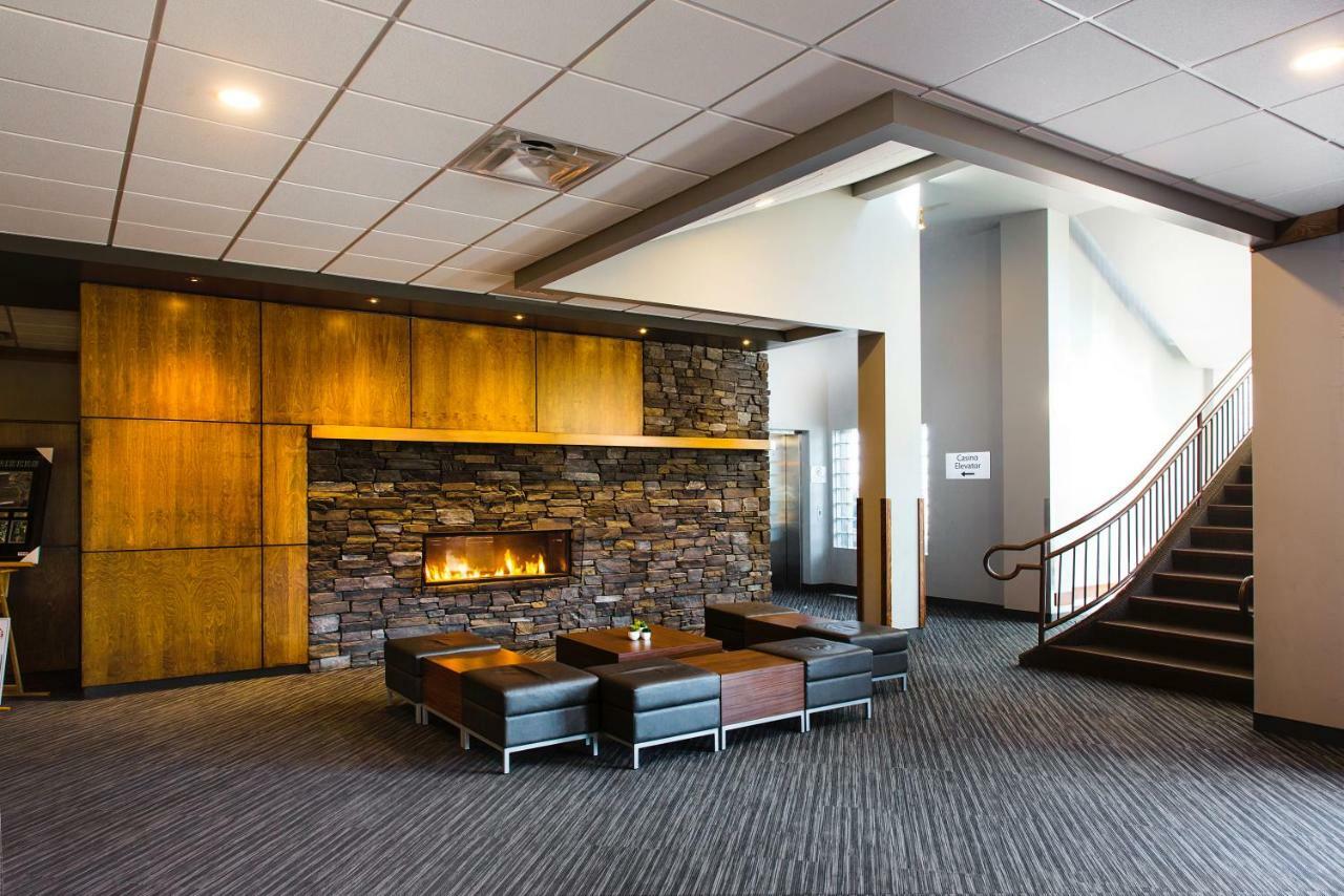 Days Inn & Conference Centre By Wyndham プリンス・アルバート エクステリア 写真